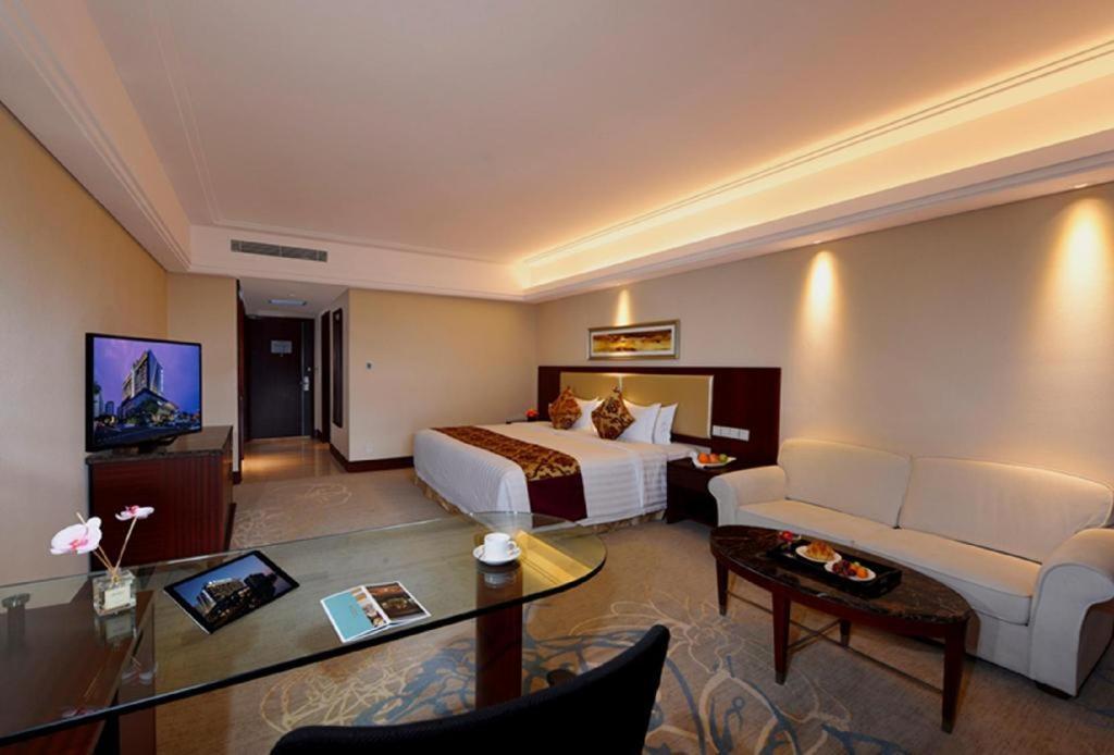 Shuguang International Hotel Kunshan Kunshan  Dış mekan fotoğraf