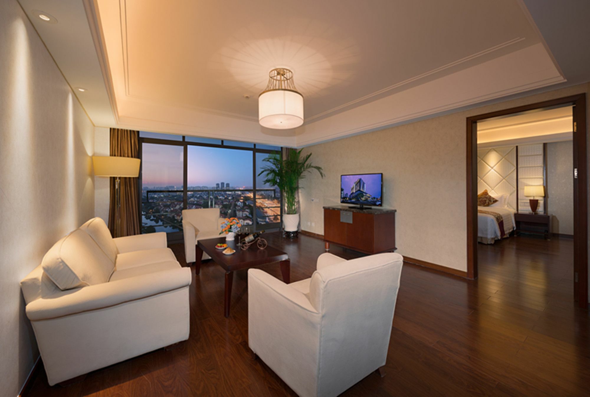 Shuguang International Hotel Kunshan Kunshan  Dış mekan fotoğraf