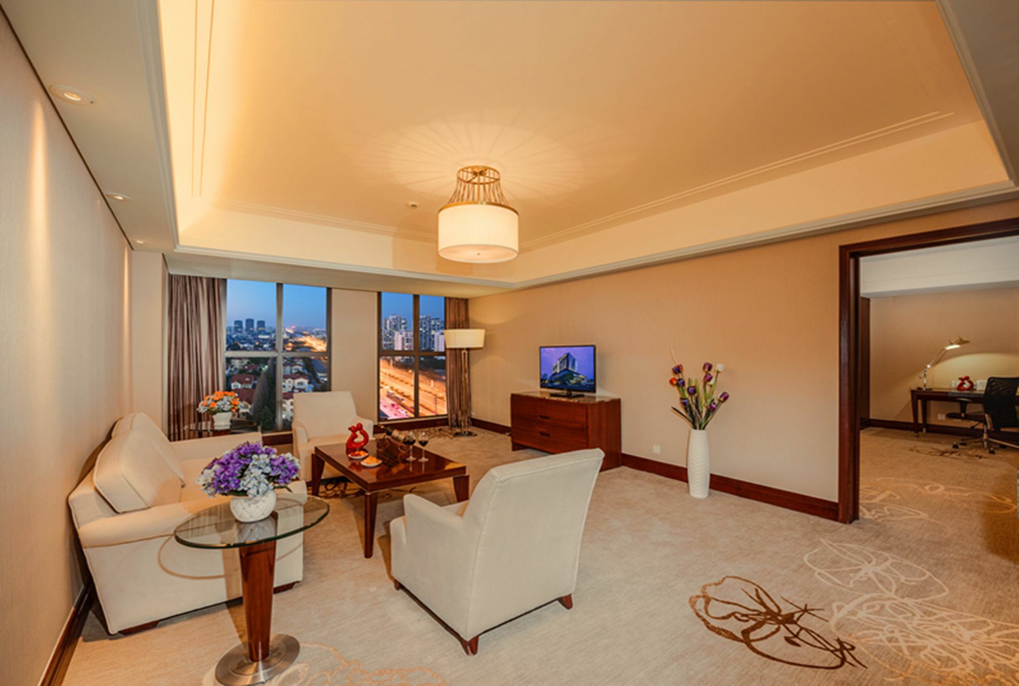 Shuguang International Hotel Kunshan Kunshan  Dış mekan fotoğraf